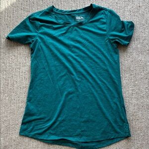 Eddie Bauer Women’s Resolution Stretch Teal Short Sleeve Tee